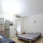 Emmaus Aparthotel